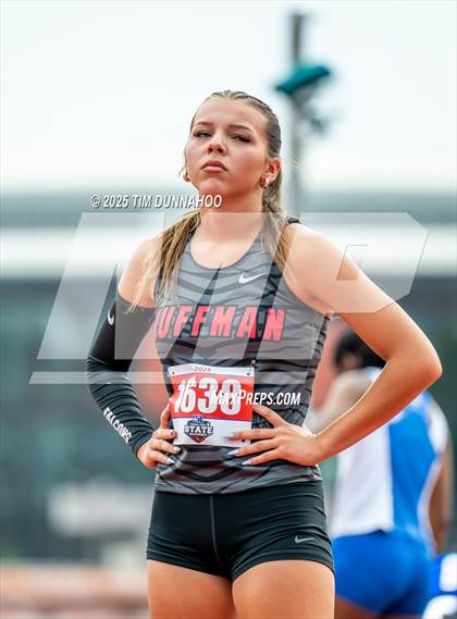Thumbnail 2 in UIL 4A Girls Track & Field Finals photogallery.