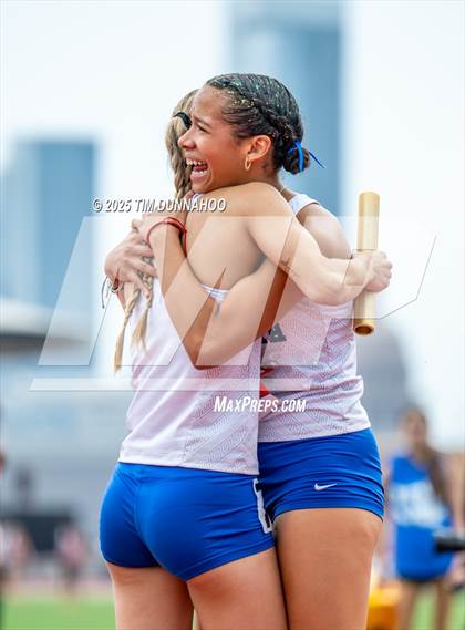 Thumbnail 1 in UIL 4A Girls Track & Field Finals photogallery.