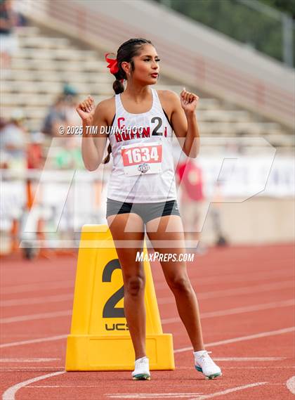 Thumbnail 2 in UIL 4A Girls Track & Field Finals photogallery.