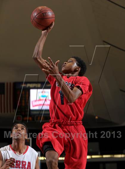 Thumbnail 3 in Serra vs. Lutheran (CIF SS D4AA Final) photogallery.