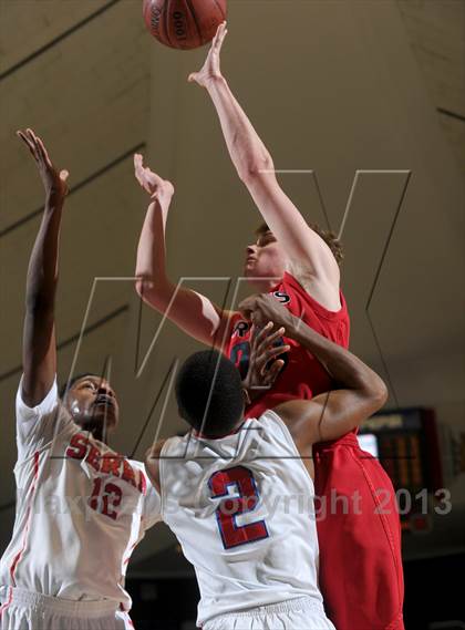Thumbnail 2 in Serra vs. Lutheran (CIF SS D4AA Final) photogallery.