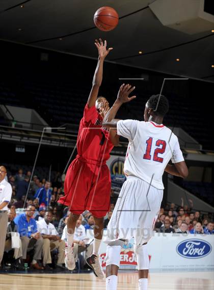 Thumbnail 2 in Serra vs. Lutheran (CIF SS D4AA Final) photogallery.