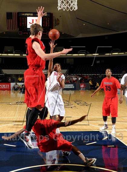 Thumbnail 3 in Serra vs. Lutheran (CIF SS D4AA Final) photogallery.
