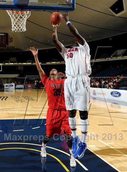 Thumbnail 2 in Serra vs. Lutheran (CIF SS D4AA Final) photogallery.