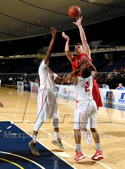 Thumbnail 2 in Serra vs. Lutheran (CIF SS D4AA Final) photogallery.