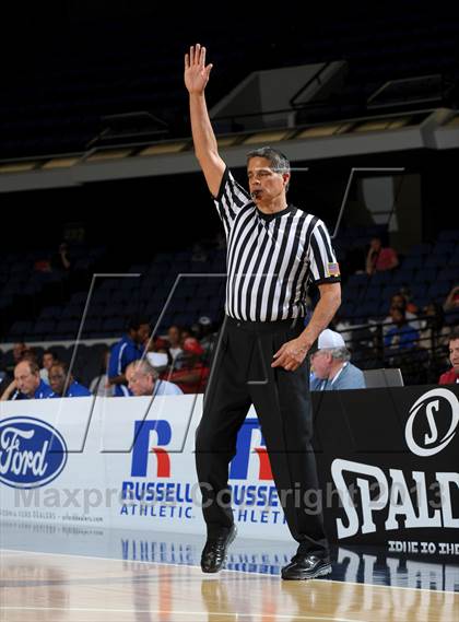 Thumbnail 2 in Serra vs. Lutheran (CIF SS D4AA Final) photogallery.