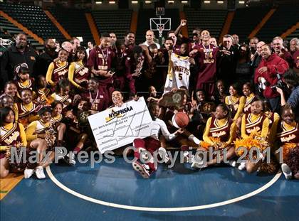 Thumbnail 3 in Jamestown vs. Mt. Vernon (NYSPHSAA Class AA Final) photogallery.