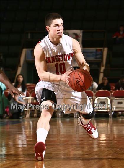 Thumbnail 3 in Jamestown vs. Mt. Vernon (NYSPHSAA Class AA Final) photogallery.