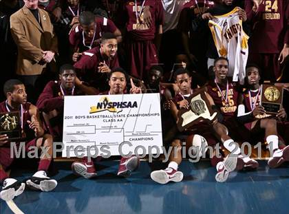 Thumbnail 2 in Jamestown vs. Mt. Vernon (NYSPHSAA Class AA Final) photogallery.