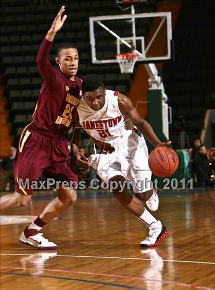 Thumbnail 2 in Jamestown vs. Mt. Vernon (NYSPHSAA Class AA Final) photogallery.