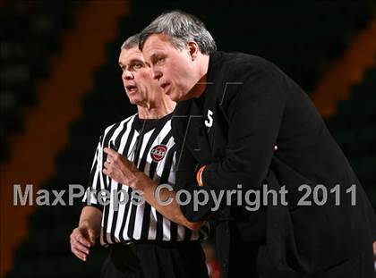 Thumbnail 2 in Jamestown vs. Mt. Vernon (NYSPHSAA Class AA Final) photogallery.