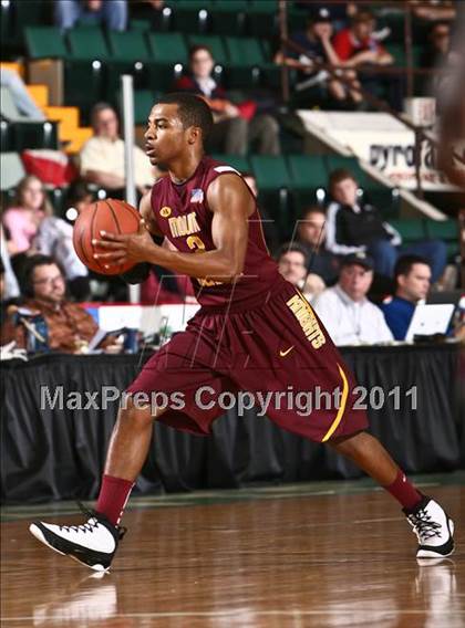 Thumbnail 1 in Jamestown vs. Mt. Vernon (NYSPHSAA Class AA Final) photogallery.
