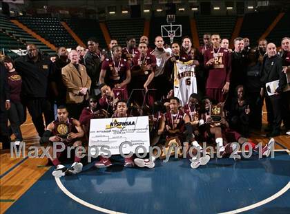 Thumbnail 3 in Jamestown vs. Mt. Vernon (NYSPHSAA Class AA Final) photogallery.