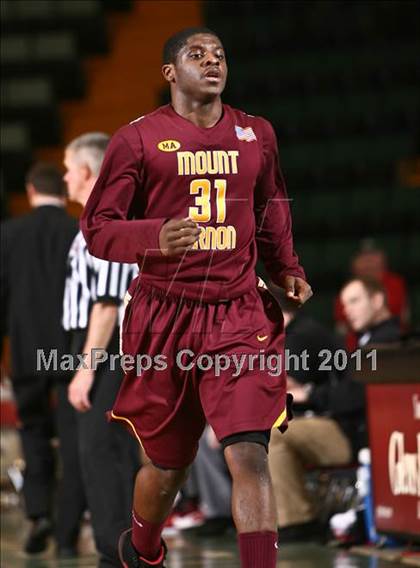 Thumbnail 2 in Jamestown vs. Mt. Vernon (NYSPHSAA Class AA Final) photogallery.