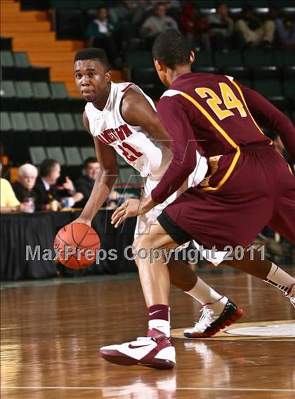 Thumbnail 1 in Jamestown vs. Mt. Vernon (NYSPHSAA Class AA Final) photogallery.