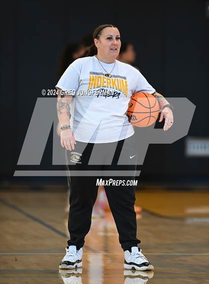Thumbnail 3 in Castro Valley vs. Inderkum (Bishop O'Dowd MLK Classic) photogallery.