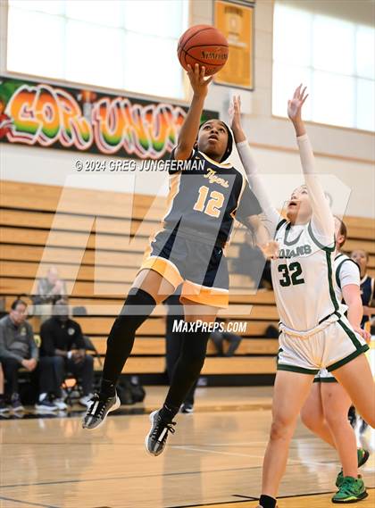 Thumbnail 3 in Castro Valley vs. Inderkum (Bishop O'Dowd MLK Classic) photogallery.