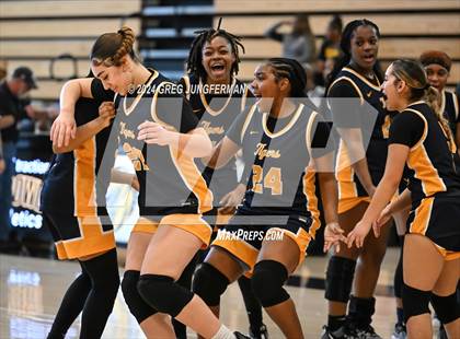 Thumbnail 3 in Castro Valley vs. Inderkum (Bishop O'Dowd MLK Classic) photogallery.