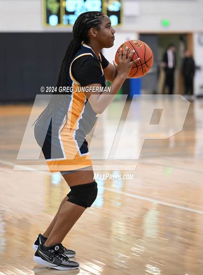 Thumbnail 2 in Castro Valley vs. Inderkum (Bishop O'Dowd MLK Classic) photogallery.