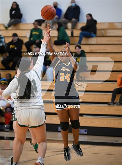 Thumbnail 1 in Castro Valley vs. Inderkum (Bishop O'Dowd MLK Classic) photogallery.