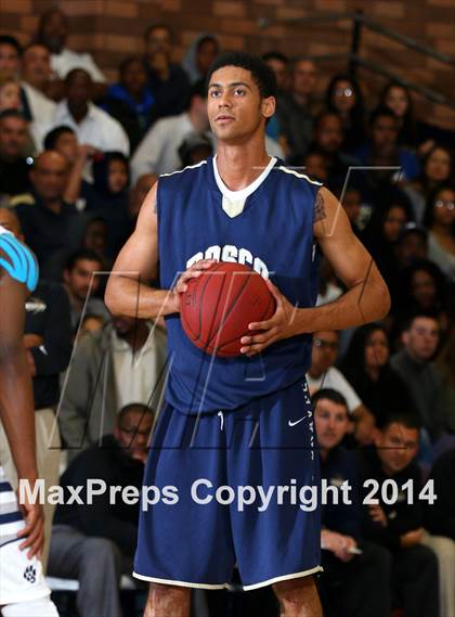 Thumbnail 2 in St. John Bosco vs. Loyola (CIF SS Open Division Playoff) photogallery.