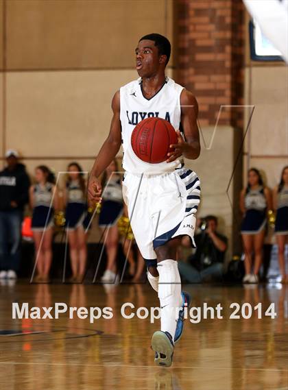 Thumbnail 3 in St. John Bosco vs. Loyola (CIF SS Open Division Playoff) photogallery.
