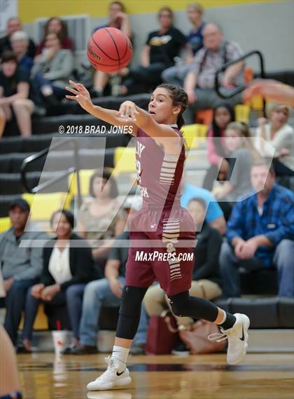 Thumbnail 2 in Wilson Central vs Station Camp (TSSAA District 9-AAA Quarterfinal) photogallery.