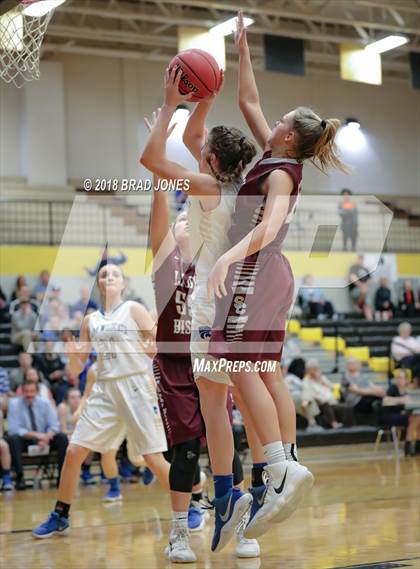 Thumbnail 1 in Wilson Central vs Station Camp (TSSAA District 9-AAA Quarterfinal) photogallery.