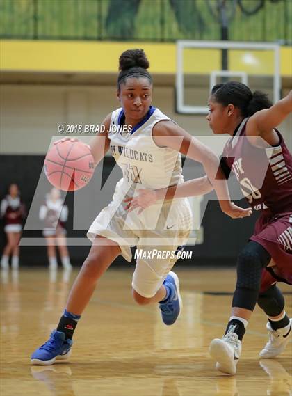 Thumbnail 3 in Wilson Central vs Station Camp (TSSAA District 9-AAA Quarterfinal) photogallery.