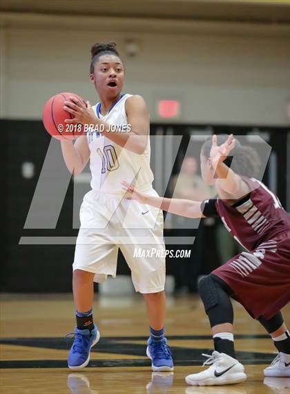 Thumbnail 3 in Wilson Central vs Station Camp (TSSAA District 9-AAA Quarterfinal) photogallery.