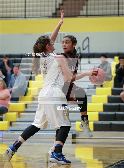 Thumbnail 3 in Wilson Central vs Station Camp (TSSAA District 9-AAA Quarterfinal) photogallery.
