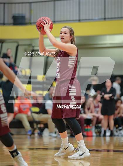 Thumbnail 1 in Wilson Central vs Station Camp (TSSAA District 9-AAA Quarterfinal) photogallery.