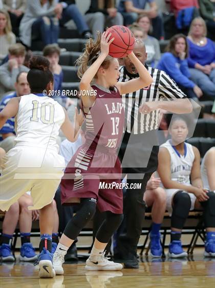 Thumbnail 1 in Wilson Central vs Station Camp (TSSAA District 9-AAA Quarterfinal) photogallery.
