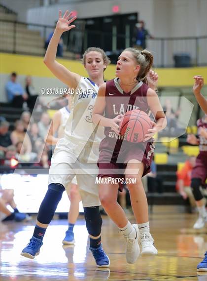 Thumbnail 1 in Wilson Central vs Station Camp (TSSAA District 9-AAA Quarterfinal) photogallery.