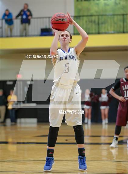 Thumbnail 1 in Wilson Central vs Station Camp (TSSAA District 9-AAA Quarterfinal) photogallery.