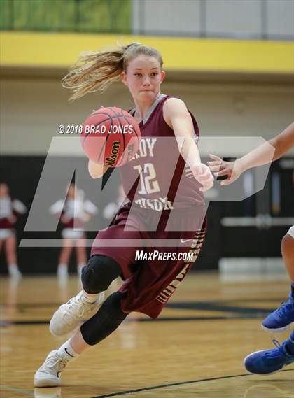 Thumbnail 2 in Wilson Central vs Station Camp (TSSAA District 9-AAA Quarterfinal) photogallery.