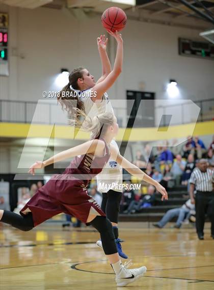 Thumbnail 1 in Wilson Central vs Station Camp (TSSAA District 9-AAA Quarterfinal) photogallery.
