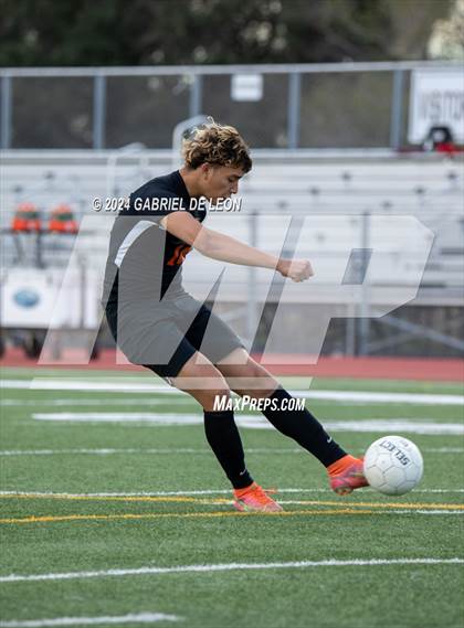 Thumbnail 2 in Harlingen South vs Veterans Memorial  photogallery.