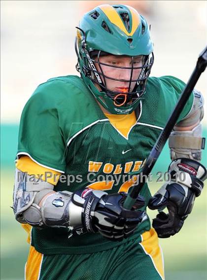 Thumbnail 3 in San Ramon Valley vs. De La Salle (CIF NCS Playoffs) photogallery.