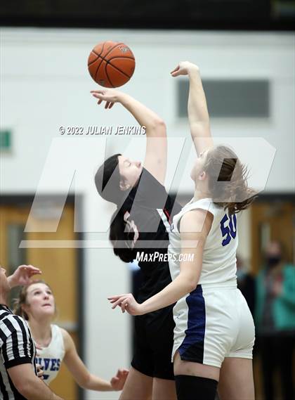 Thumbnail 2 in Boise @ Timberline (IHSAA 5A District Playoff) photogallery.
