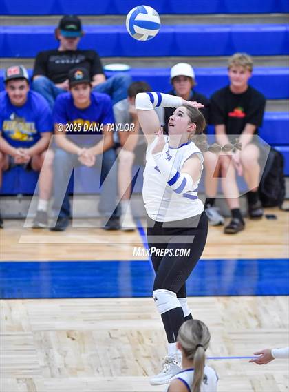 Thumbnail 3 in Lingleville @ Lipan photogallery.