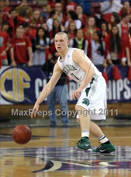 Thumbnail 2 in Mater Dei vs. De La Salle (CIF State D1 Final) photogallery.