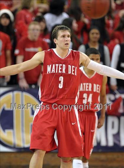 Thumbnail 1 in Mater Dei vs. De La Salle (CIF State D1 Final) photogallery.