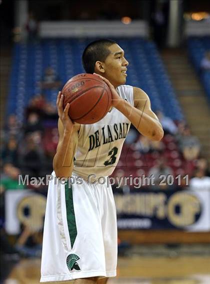 Thumbnail 3 in Mater Dei vs. De La Salle (CIF State D1 Final) photogallery.