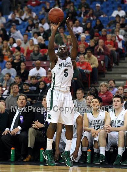Thumbnail 1 in Mater Dei vs. De La Salle (CIF State D1 Final) photogallery.