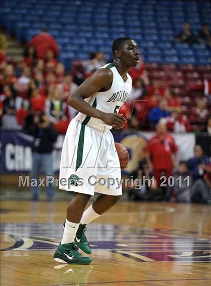 Thumbnail 3 in Mater Dei vs. De La Salle (CIF State D1 Final) photogallery.