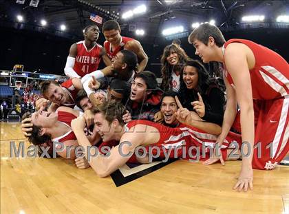 Thumbnail 1 in Mater Dei vs. De La Salle (CIF State D1 Final) photogallery.