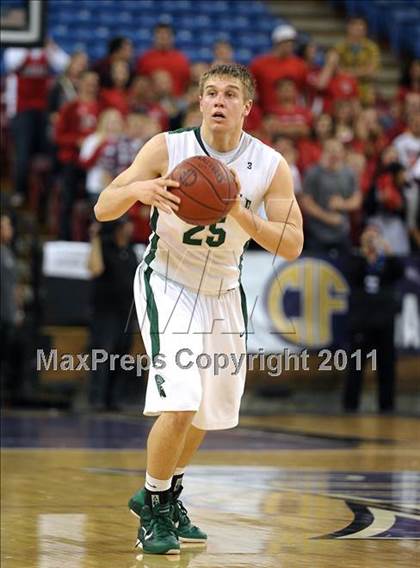 Thumbnail 2 in Mater Dei vs. De La Salle (CIF State D1 Final) photogallery.