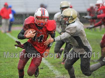 Thumbnail 2 in Bishop Hendricken @ Portsmouth photogallery.