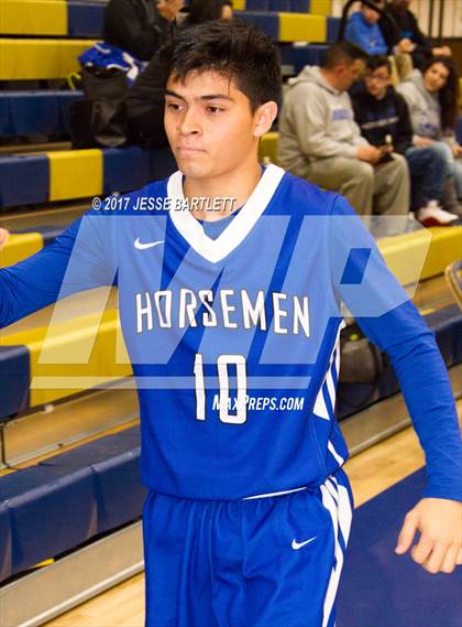 Thumbnail 3 in St. Michael's vs. Santa Fe Indian photogallery.